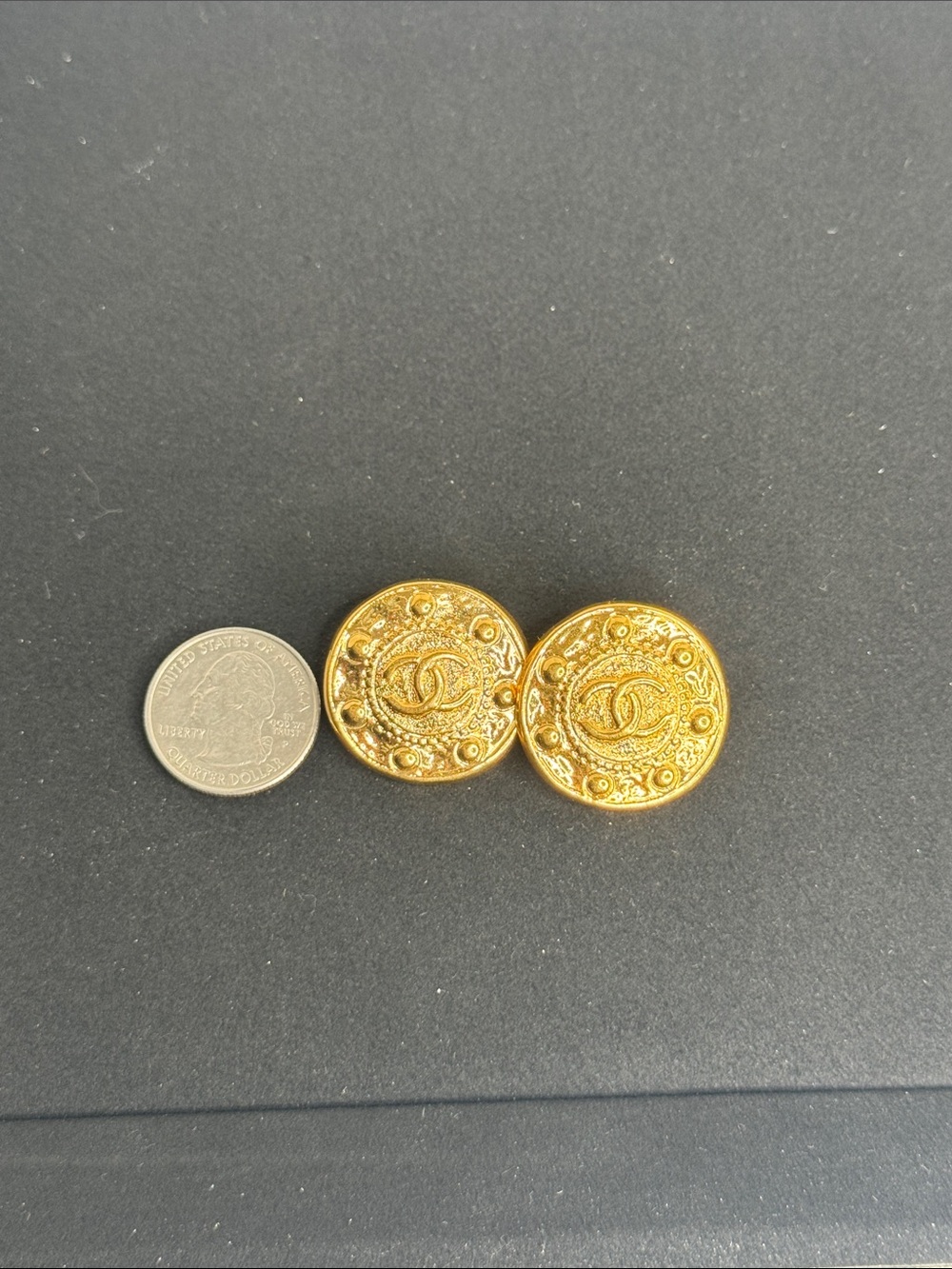 Vintage Chanel 1994 Baroque CC Logo Clip-On Earrings Gold Tone Ornate Medallion - Picture 3 of 10